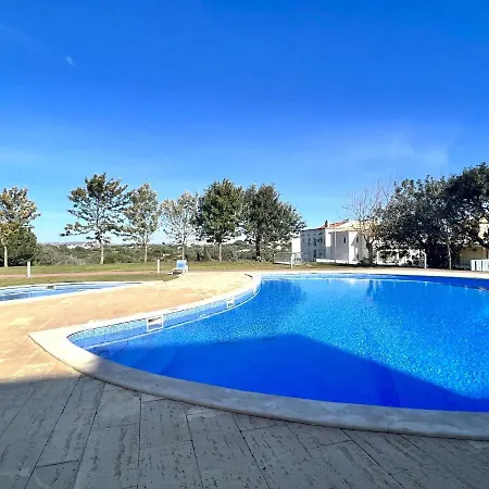 Apartment Forest View With Pool By Homing